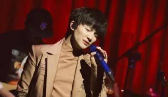 周深吃瓜华语娱乐,揭秘华语娱乐幕后风云